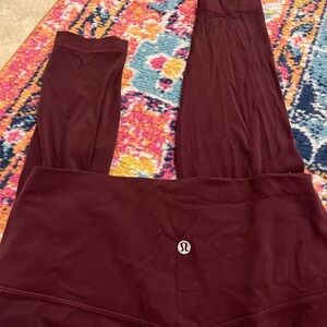 Lulu lemon size 6